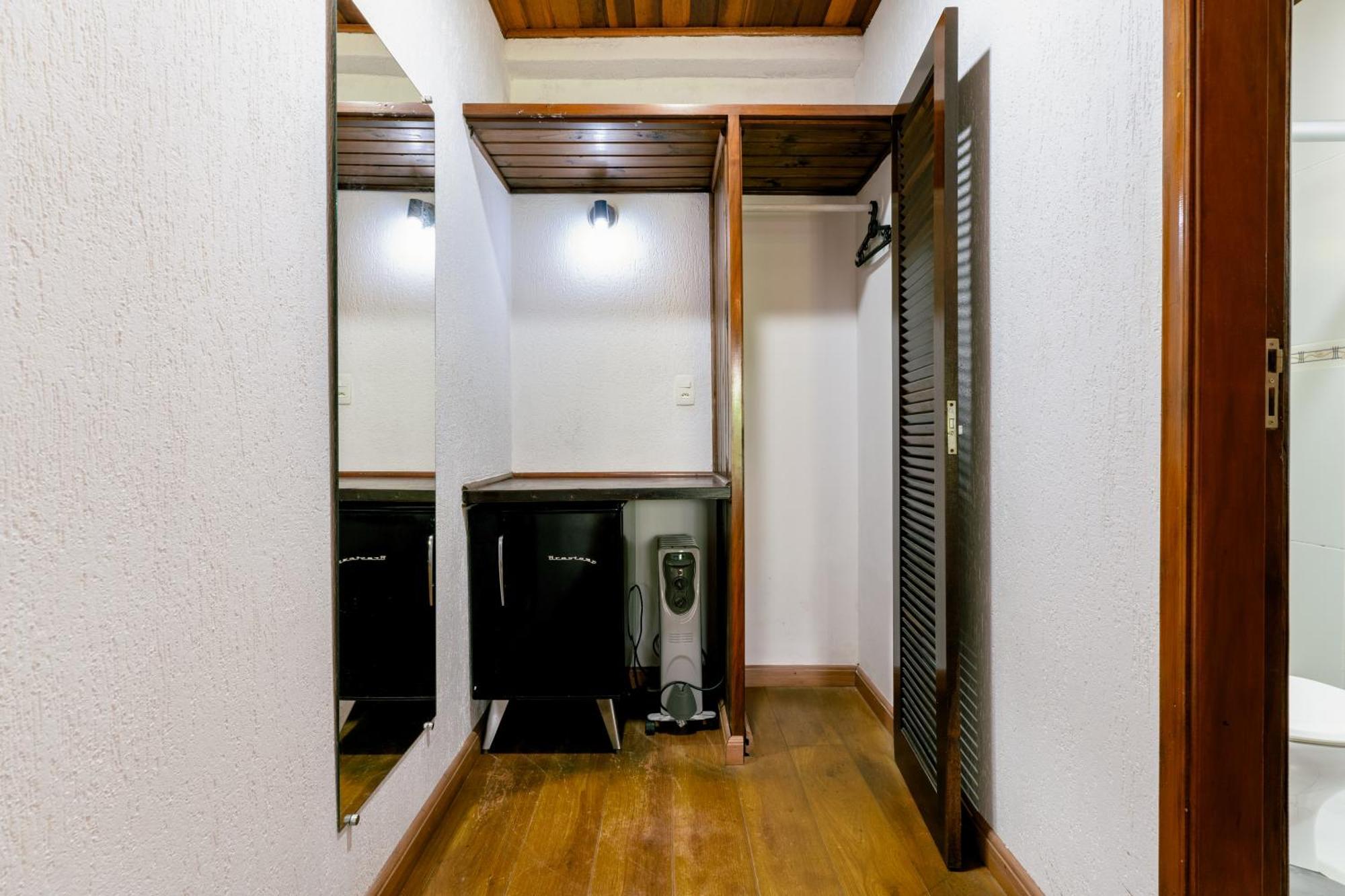 Velinn Pousada Vila Floratta Campos do Jordão Habitación foto